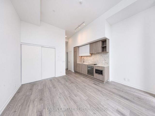 1007 - 2020 Bathurst St