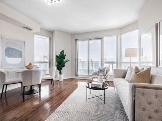2510 - 18 Holmes Ave