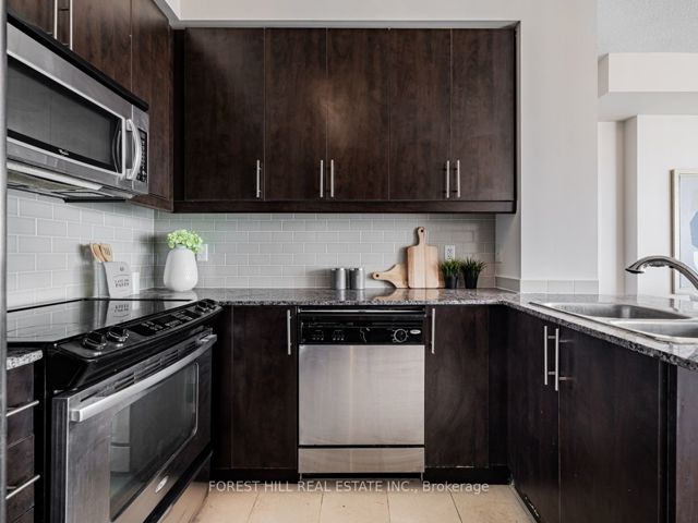 2510 - 18 Holmes Ave