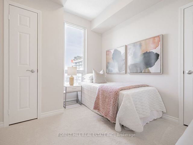 2510 - 18 Holmes Ave