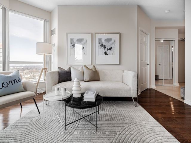 2510 - 18 Holmes Ave