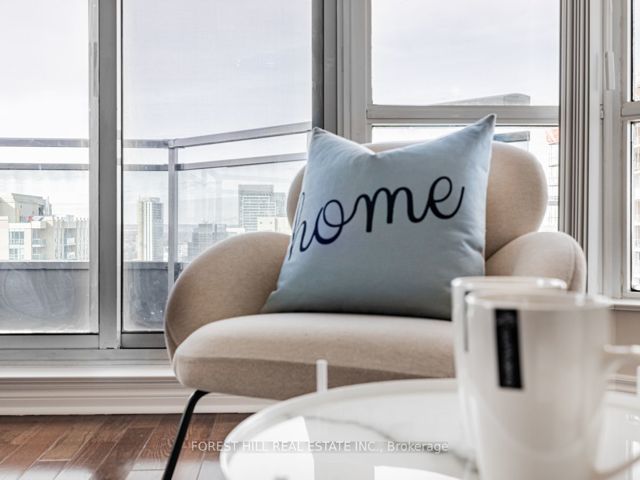 2510 - 18 Holmes Ave
