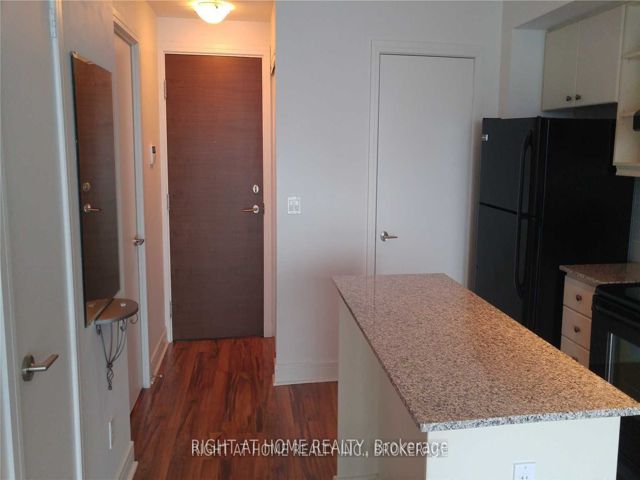 LPH27 - 35 Brian Peck Cres