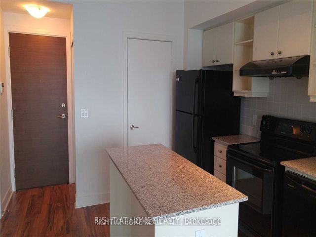 LPH27 - 35 Brian Peck Cres