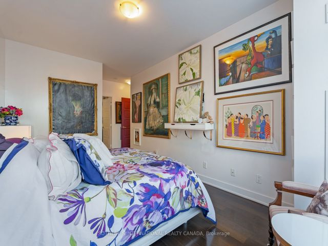 402 - 28 Linden St
