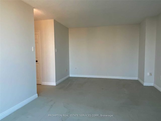 2202 - 55 Skymark Dr