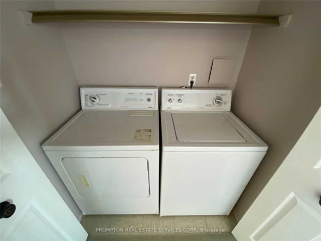 2202 - 55 Skymark Dr