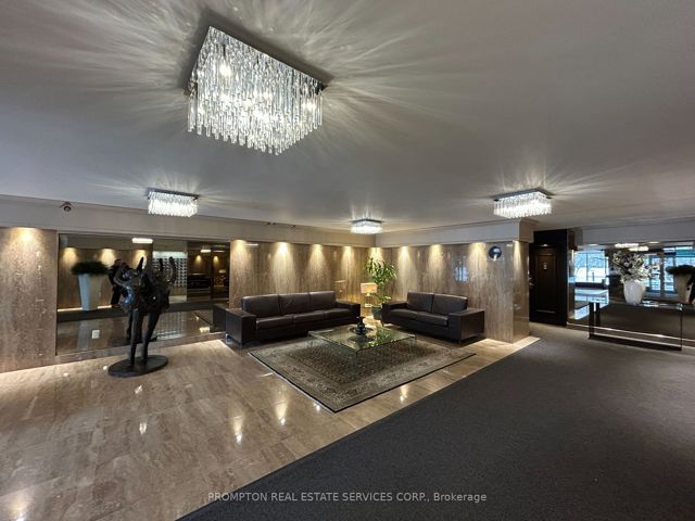 2202 - 55 Skymark Dr