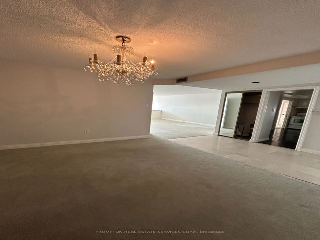 2202 - 55 Skymark Dr