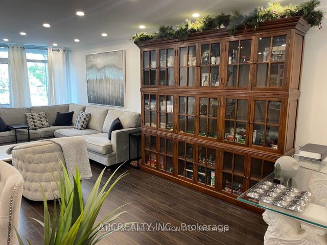107 - 90 Fisherville Rd