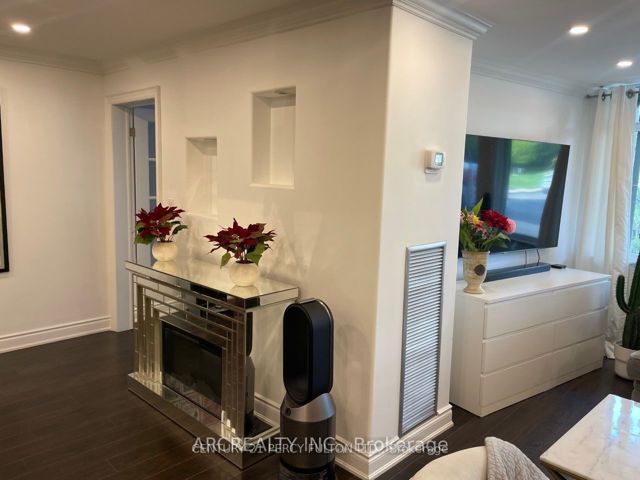107 - 90 Fisherville Rd