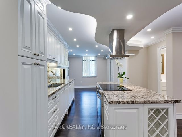 107 - 90 Fisherville Rd