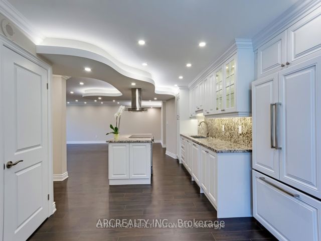 107 - 90 Fisherville Rd