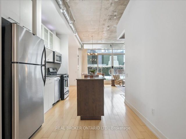 211 - 66 Portland St