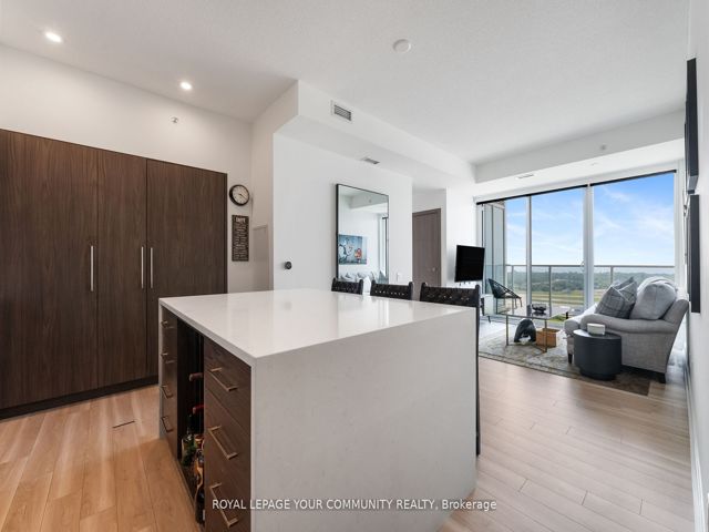 3615 - 17 Bathurst St