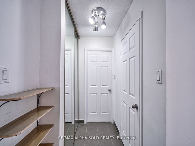501 - 298 Jarvis St
