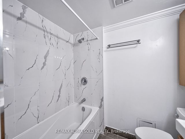 501 - 298 Jarvis St