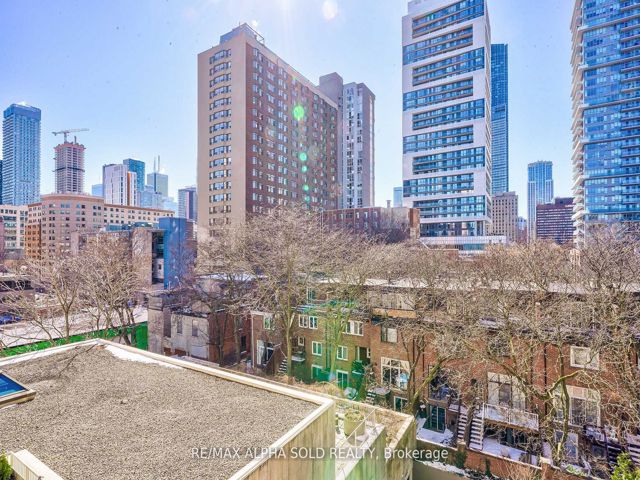 501 - 298 Jarvis St