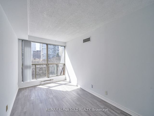 501 - 298 Jarvis St