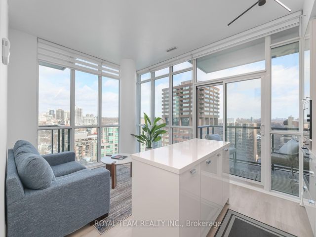 1403 - 32 Davenport Rd