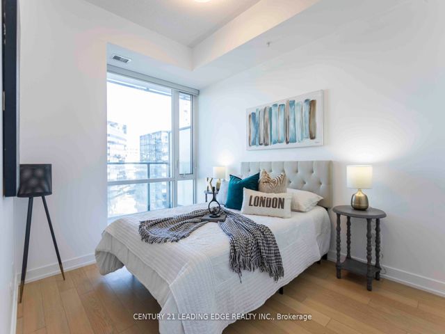 S810 - 120 Bayview Ave