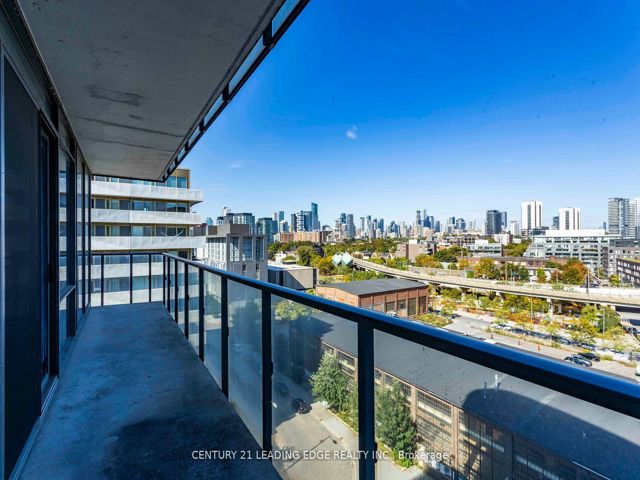 S810 - 120 Bayview Ave