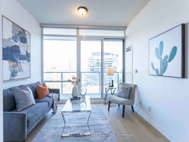 S810 - 120 Bayview Ave