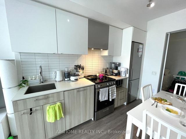 2108 - 251 Jarvis St