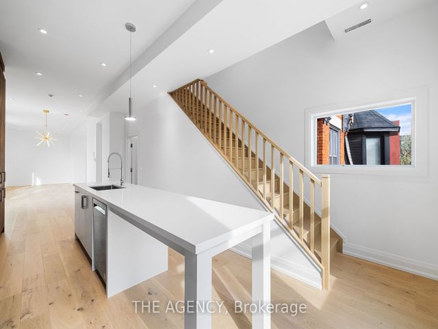 1 - 110 Harbord St