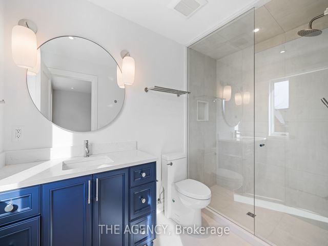 1 - 110 Harbord St