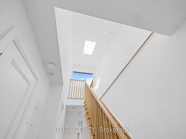 1 - 110 Harbord St