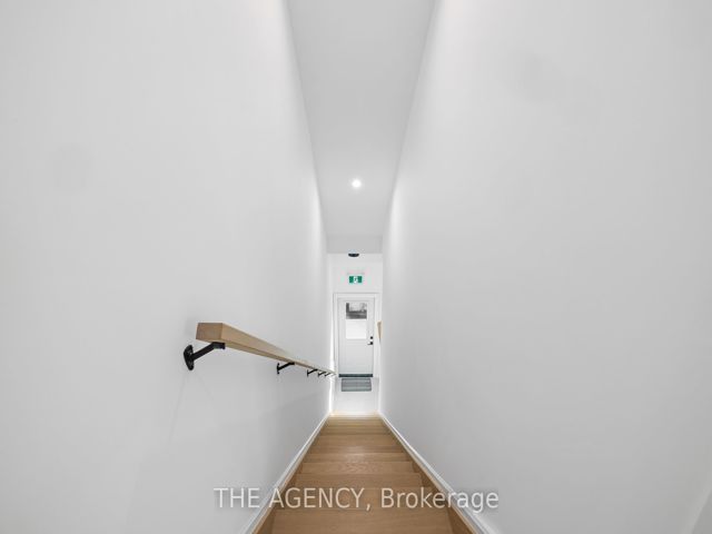 1 - 110 Harbord St