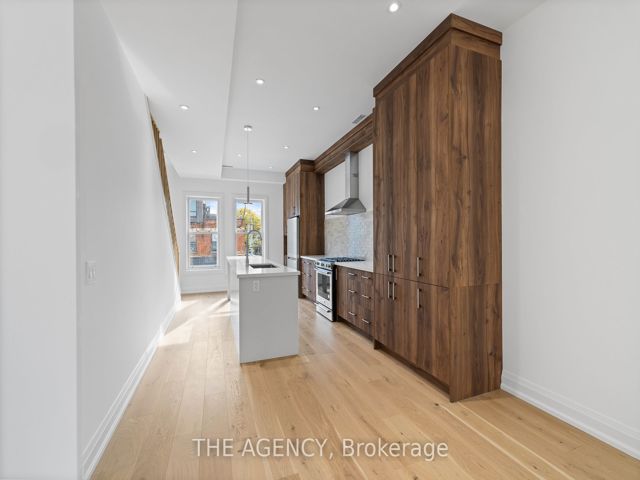 1 - 110 Harbord St