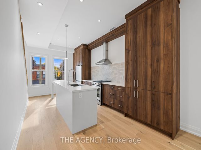 1 - 110 Harbord St