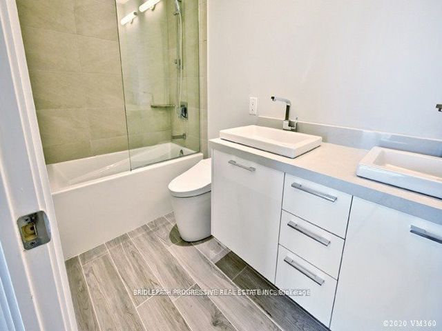 208 - 3 Southvale Dr