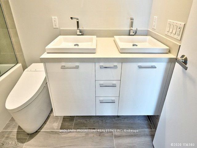 208 - 3 Southvale Dr