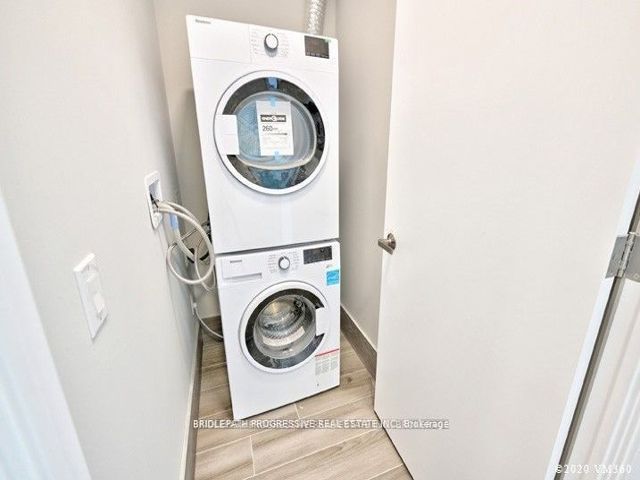 208 - 3 Southvale Dr