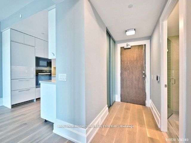 208 - 3 Southvale Dr