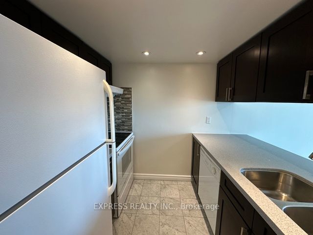 3106 - 38 Elm St