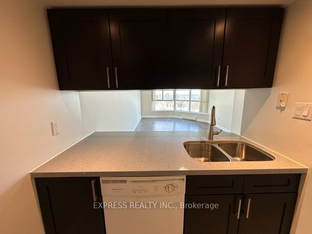 3106 - 38 Elm St