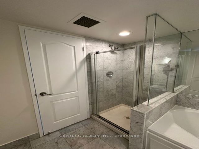 3106 - 38 Elm St
