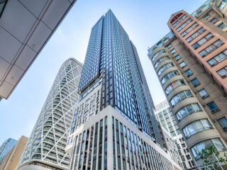 1235 - 230 Simcoe St