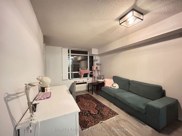2102 - 155 Beecroft Rd