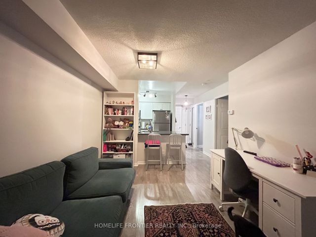 2102 - 155 Beecroft Rd