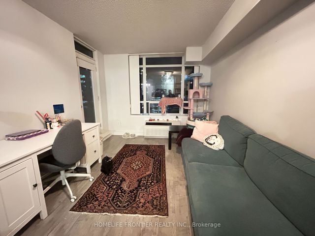 2102 - 155 Beecroft Rd