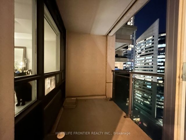 2102 - 155 Beecroft Rd