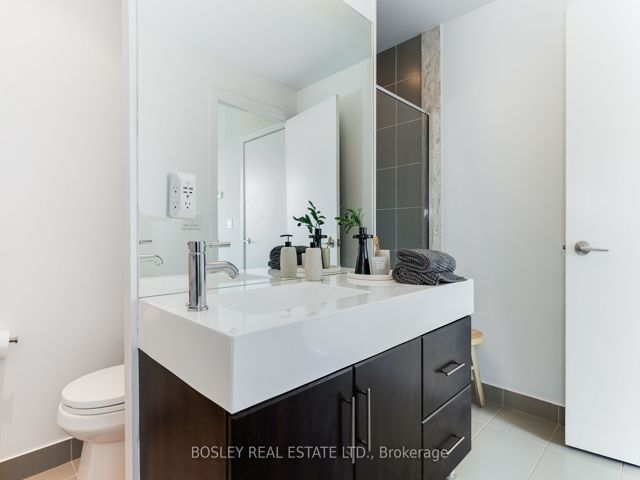 418 - 35 Brian Peck Cres