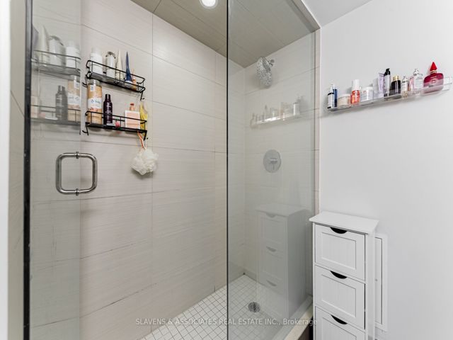 1607 - 500 St Clair Ave W