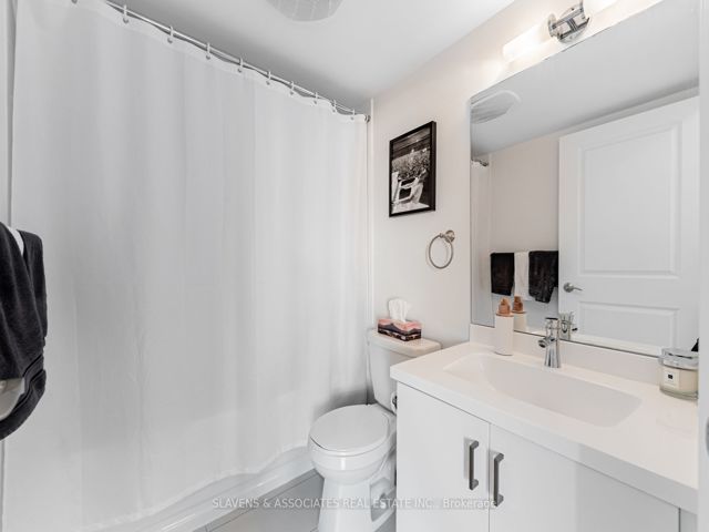 1607 - 500 St Clair Ave W