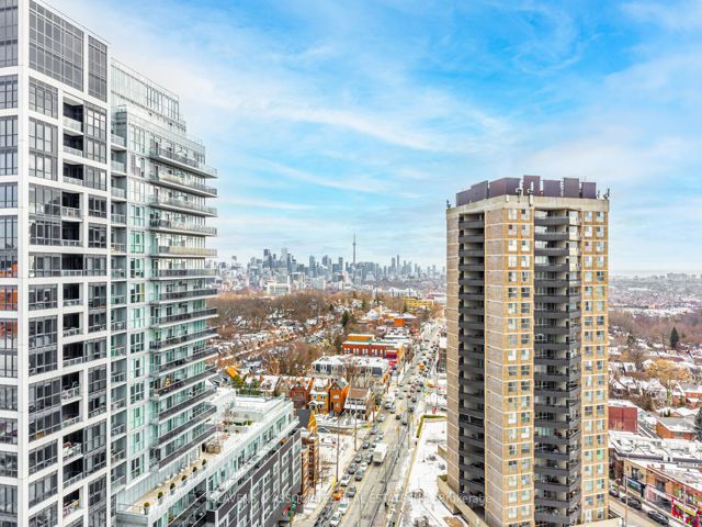 1607 - 500 St Clair Ave W